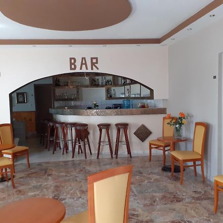 Pantheon Hotel Kamena Vourla Buitenkant foto